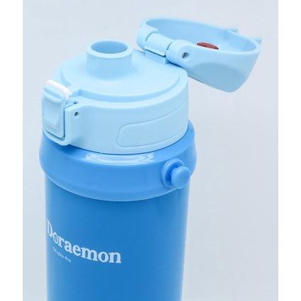 日本 小叮噹不鏽鋼水壺 800ml|附背帶 直飲水壺 兒童水壺 - 富士通販