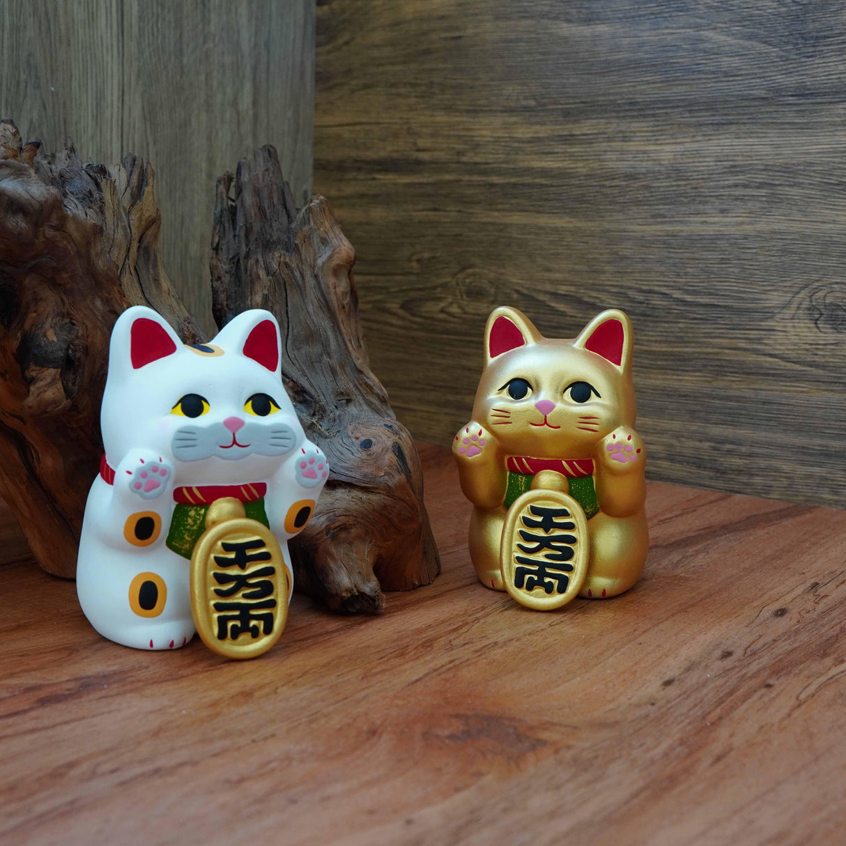 日本 RYUKODO 龍虎堂貼臉招財貓|白色和金色招財貓擺飾 開店送禮 - 富士通販