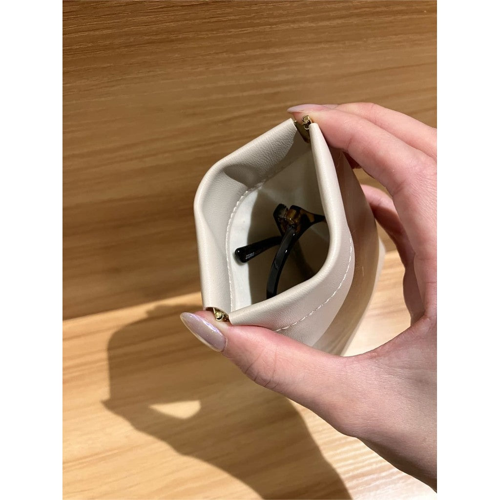 日本 3COINS 吊環金釦荔枝紋眼鏡袋|眼鏡掛袋 眼鏡收納包 眼鏡包 墨鏡套