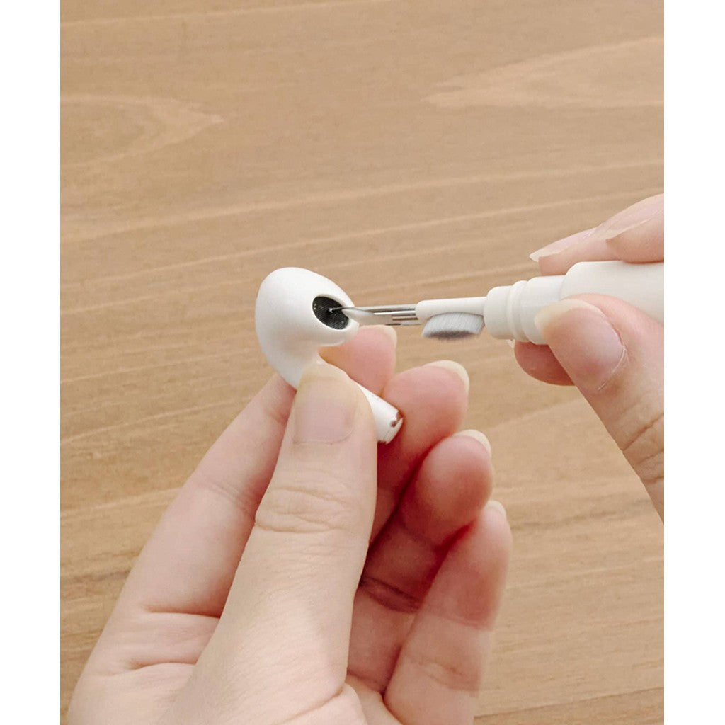 日本 3COINS 3WAY多功能清潔刷 AirPods 耳機盒 手機 相機 縫隙清潔刷