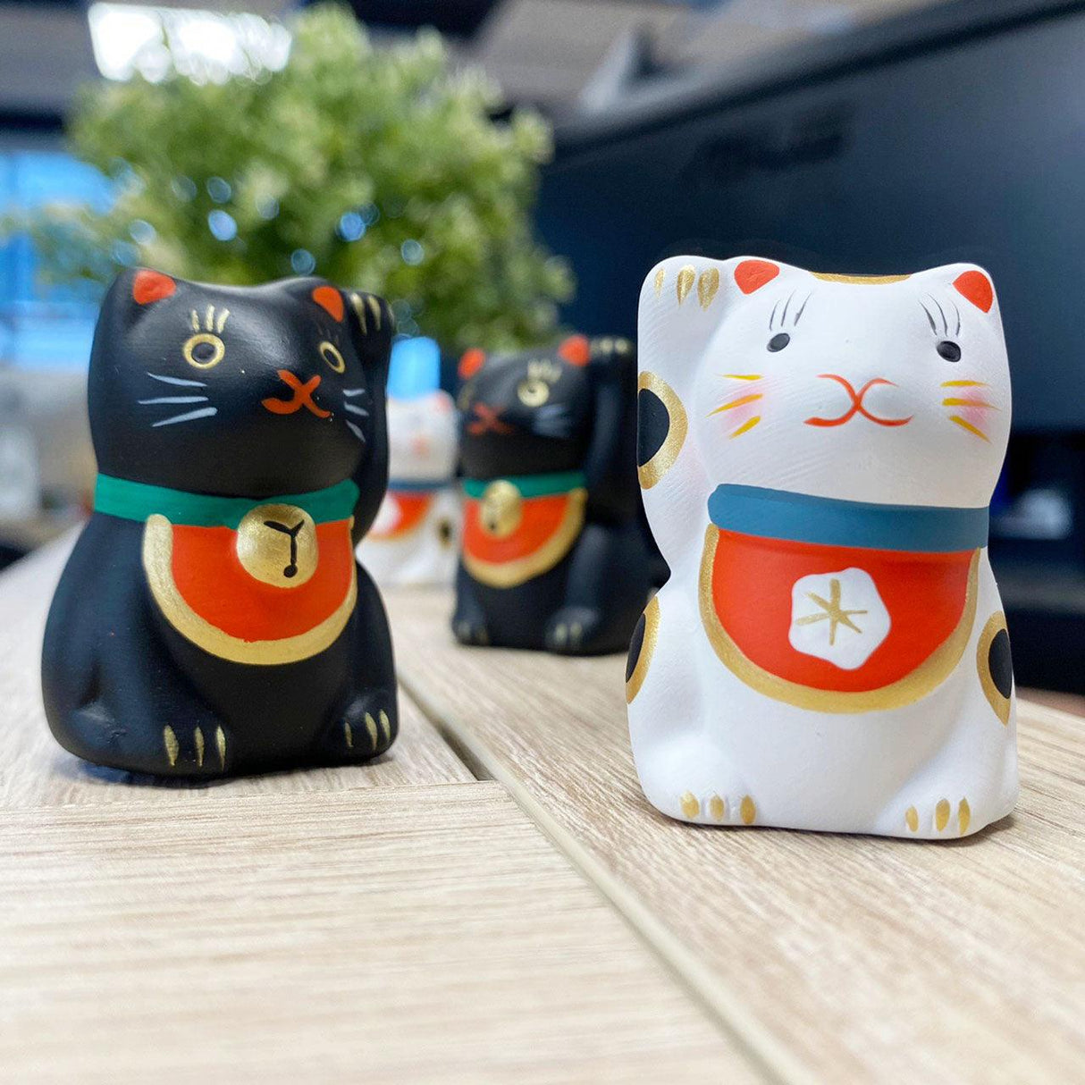 日本 中川政七商店 招財貓公仔 黑色 白色|擺飾品 陶瓷公仔 陶籤 - 富士通販