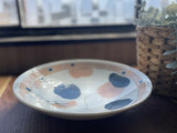 日本製 春眠貓咪和風餐盤 22cm | 陶瓷盤 義大利麵盤 貓咪圖案 淺盤 輕量餐盤