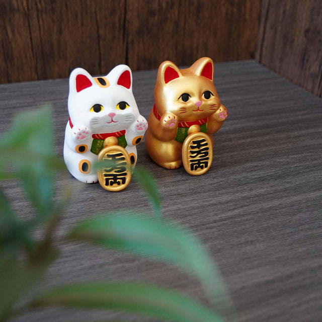 日本 RYUKODO 龍虎堂貼臉招財貓｜白色和金色招財貓擺飾 開店送禮 - 富士通販