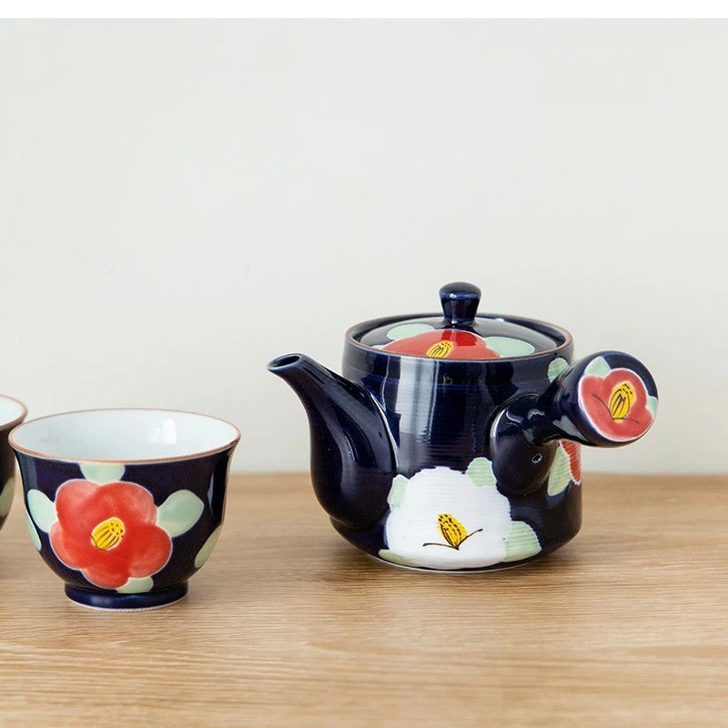 日本製 有田燒 手繪釉彩紅色椿花茶具3入組 側把茶壺 茶杯｜泡茶壺 陶瓷茶杯 入厝禮盒
