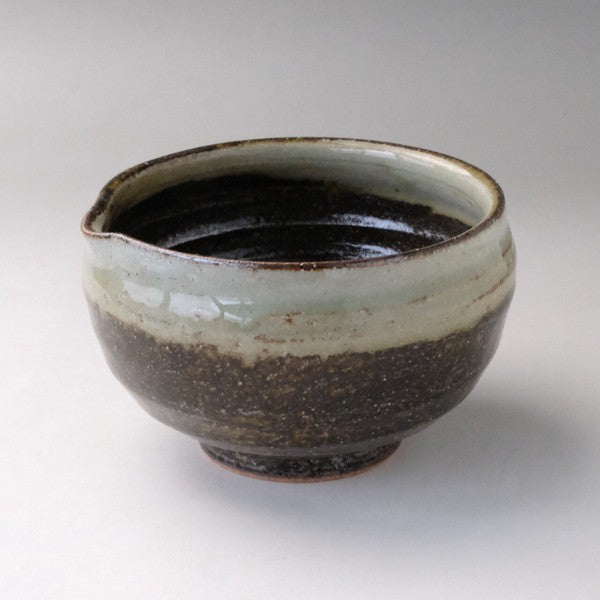 美濃燒 茶卷片口抹茶碗 日本製 | 刷抹茶道具 質感抹茶碗 抹茶拿鐵 手作茶碗